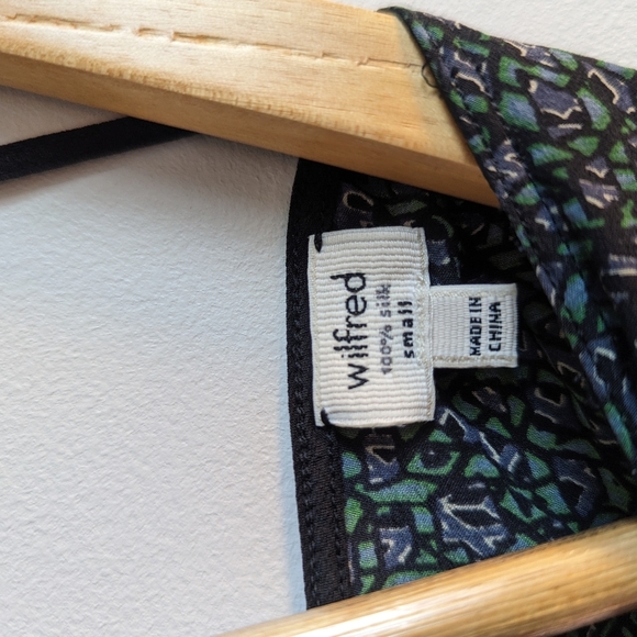 Wilfred 100% silk green printed tunic (size S) - Picture 4 of 7